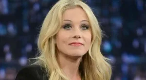 206065-christina-applegate