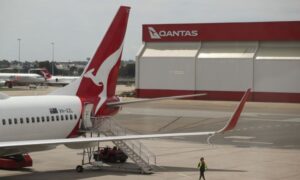 af_qantas_0308-1