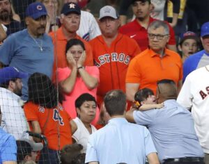 astros-foul-ball-1024x805-2