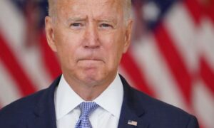 topshots-topshot-us-politics-economy-biden-prescriptions-080936-1