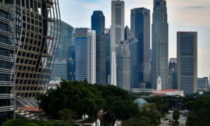 yq-singaporeskyline-04082021-1
