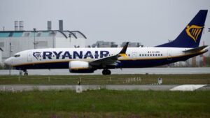 skynews-boeing-737-max-ryanair_6570197-1