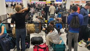 skynews-gatwick-outage_6632520