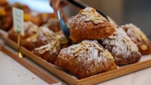 skynews-croissant-pastry_6658063