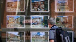 skynews-estate-agents-manchester_6557933-1