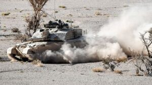 skynews-challenger-tank-army_6509236-1