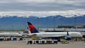 skynews-delta-airlines-salt-lake-city_6689105-1