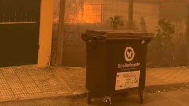 skynews-fire-portugal-firefighter_6687877