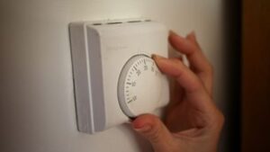 skynews-heating-energy-thermostat_6564670-1