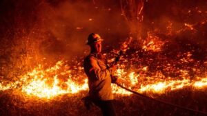 skynews-california-wildfire_6741294-1