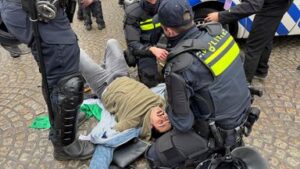 skynews-netherlands-amsterdam_6744711-1